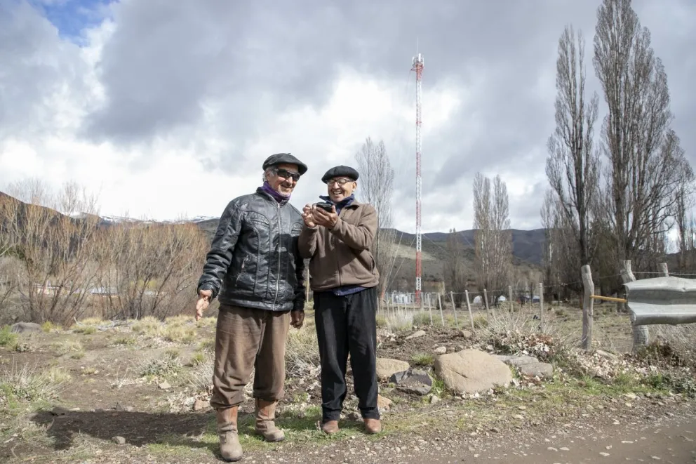 Esperan que la conexión 4G en Villa Llanquín fomente el turismo