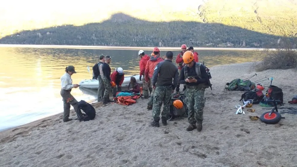 Cómo fue la travesía para rescatar a una joven accidentada en el Valle del Van Titter