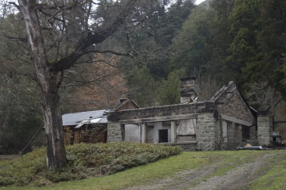 Ataque e incendio al puesto de Gendarmería en Villa Mascardi