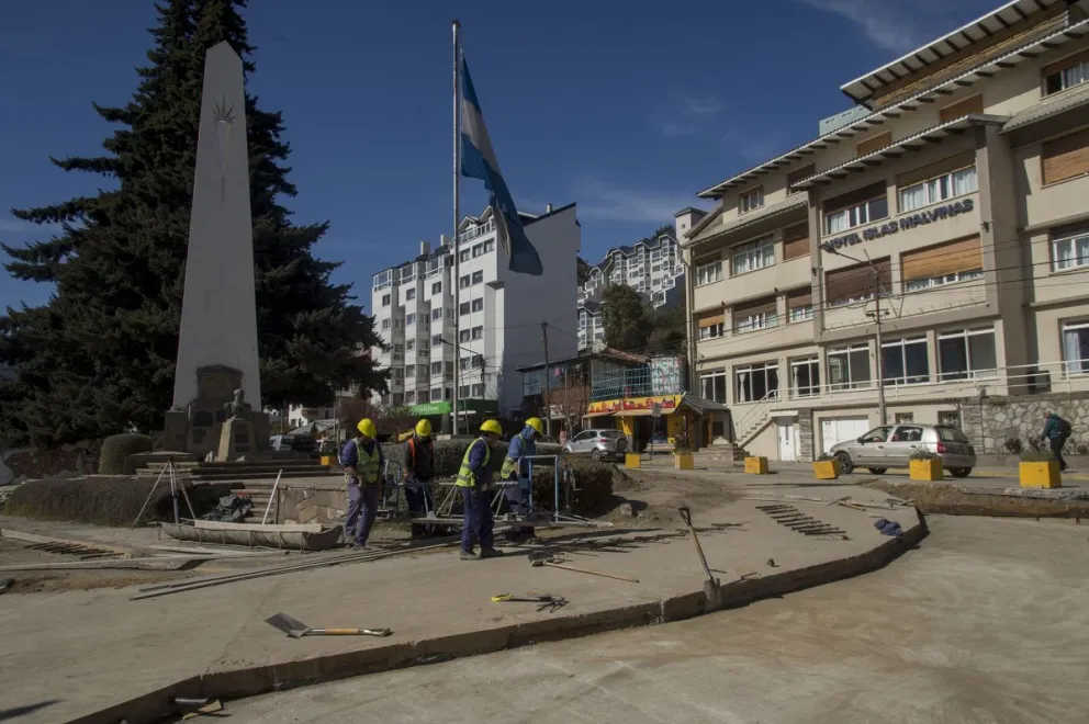 Cómo es el sentido de circulación en el sector del Monolito