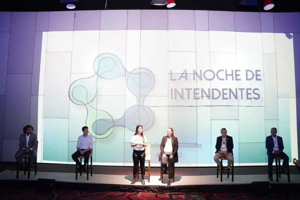 De qué se habló en "La Noche de los Intendentes"