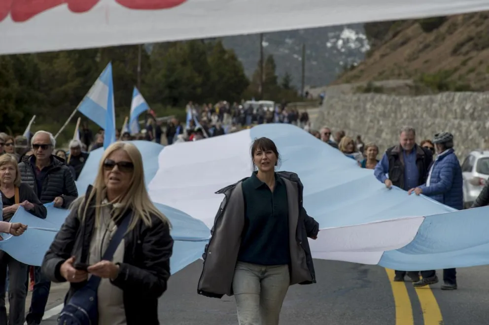 Mascardi: cuando la foto es más importante que las personas y el reclamo