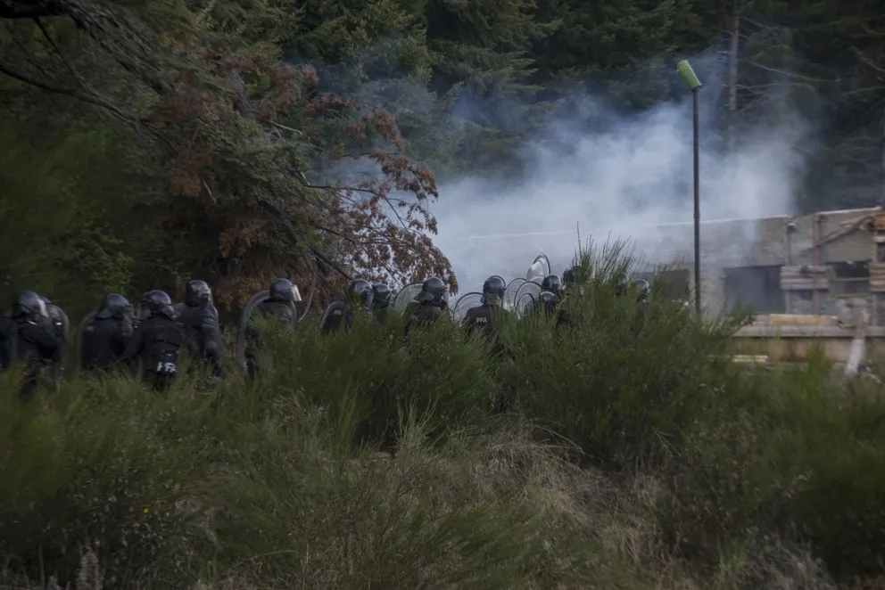 Desalojo en Villa Mascardi, una grieta dentro del Frente de Todos