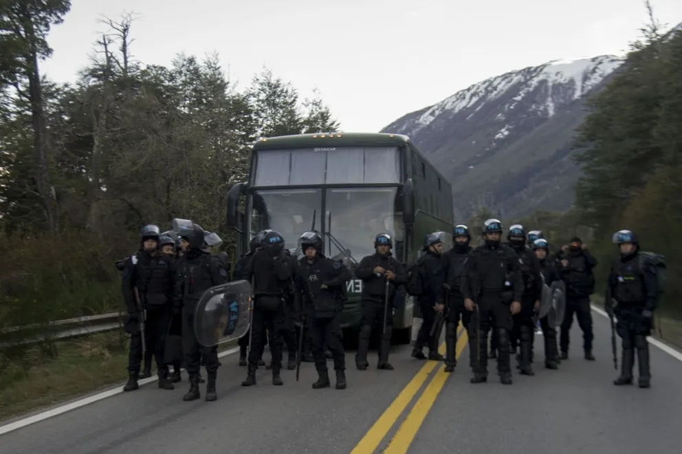 Piden explicaciones al Gobierno por el despliegue de fuerzas de seguridad en Mascardi