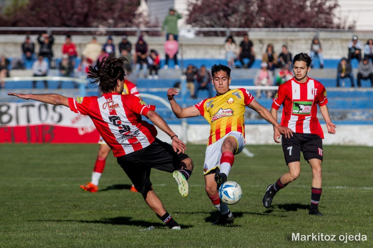 Cruz del Sur - Estudiantes Unidos, un gran debut en el Regional Amateur