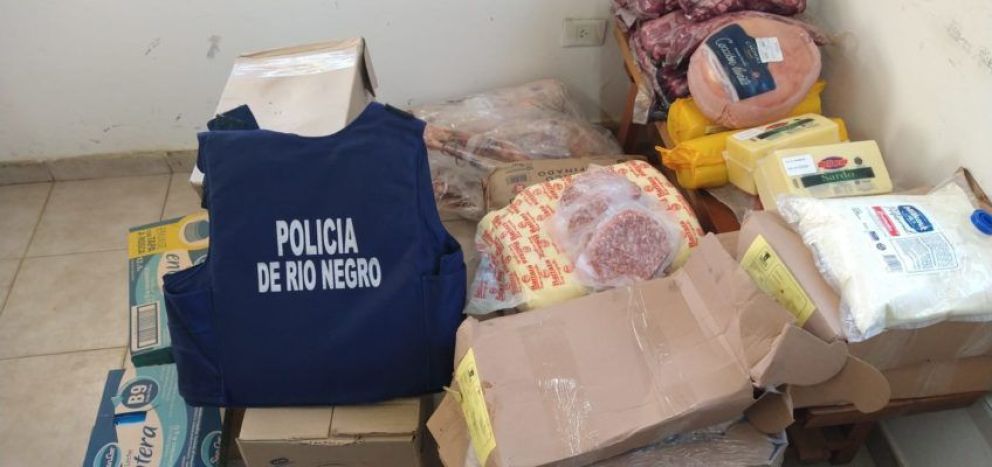 Por el sobrepeso del auto, descubrieron mercadería robada en una cervecería del oeste