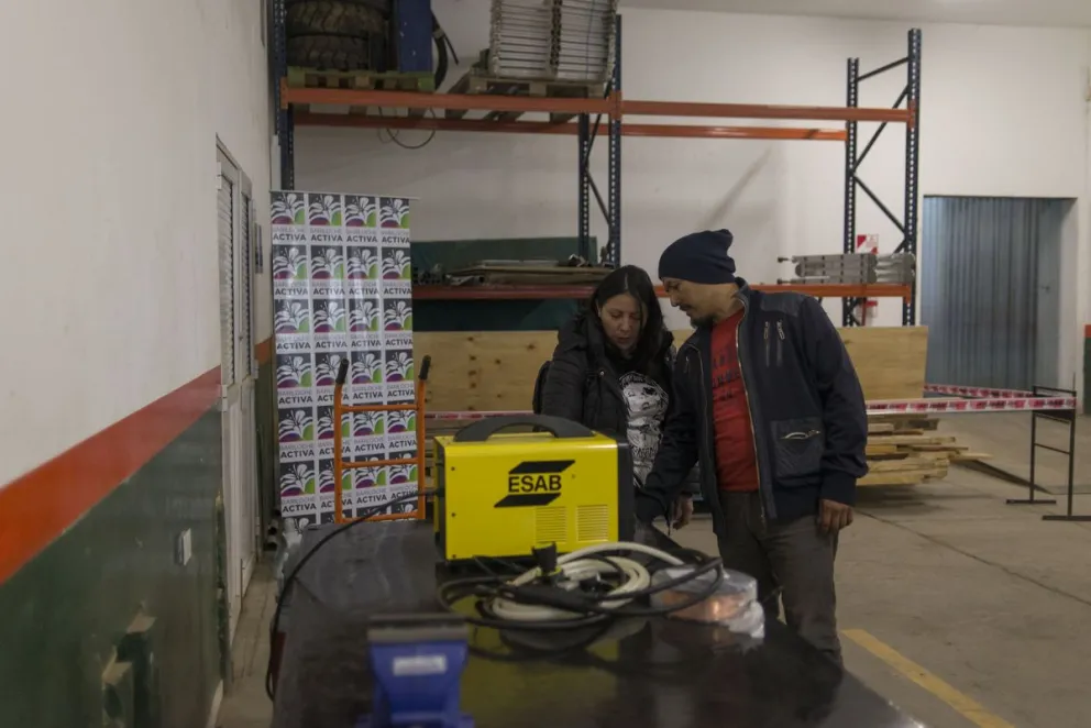 Cuáles son los requisitos para hacer uso del Centro de Servicios de Herrería y Carpintería