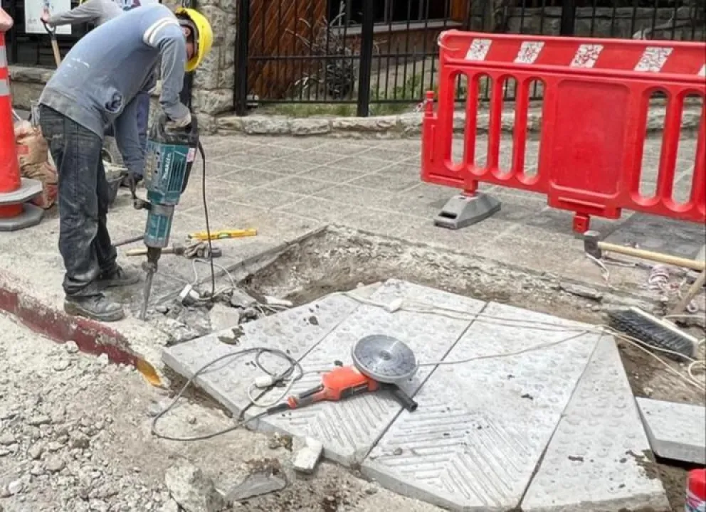 Instalan rampas de accesibilidad universal en calle San Martín