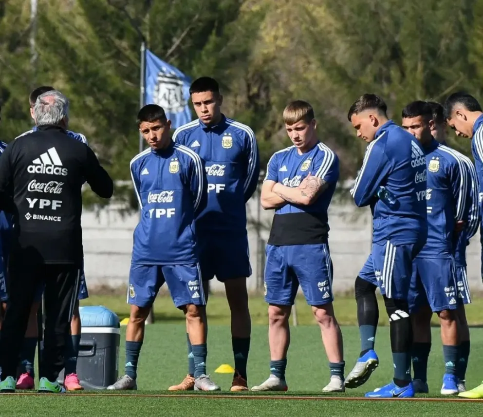 Un domingo de seleccionados y amistoso en el Municipal