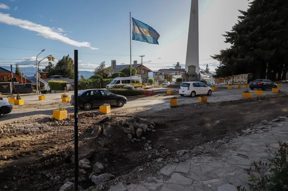 Obra en avenida Bustillo: estacionamientos y tránsito continúan con restricciones