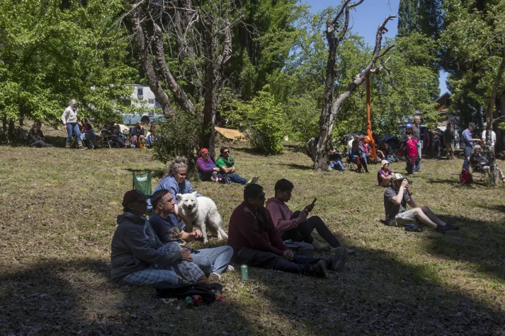 Con un festival intercultural, volvieron a reclamar por la soberanía de lago Escondido
