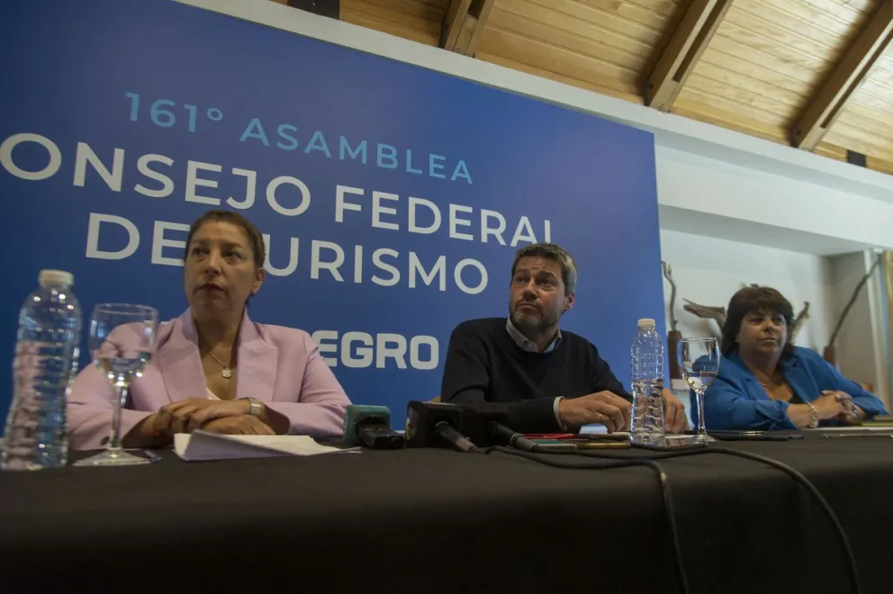 Lammens, en Bariloche: "el turismo tiene mucho que contar al resto de los sectores”