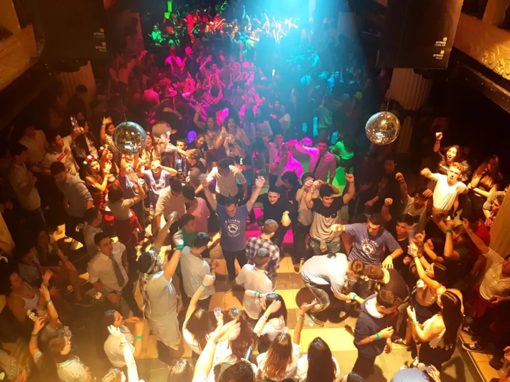 ByPass abre en una noche especial para residentes y turistas