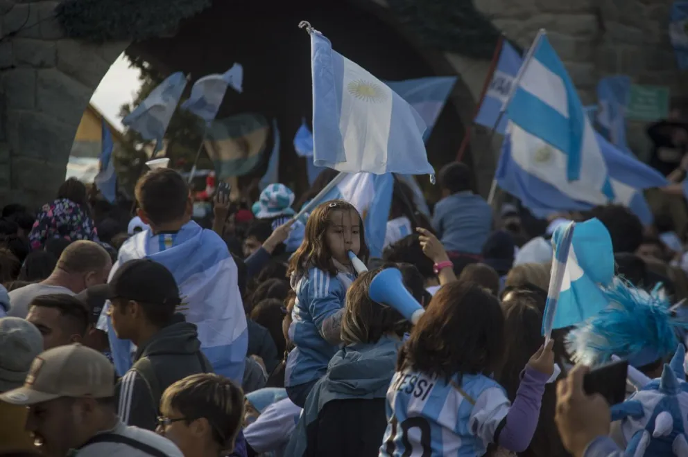El municipio invita a la comunidad a alentar a la Selección en el Centro Cívico. Foto: ilustrativa Marcelo Martínez.