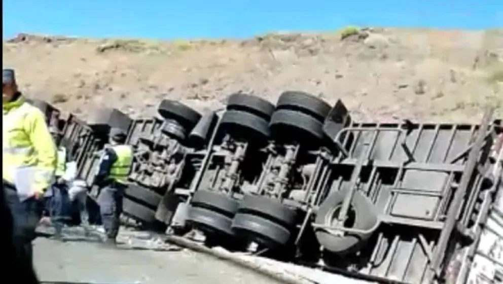 Tragedia en la ruta 237: falleció una mujer que venía hacia Bariloche