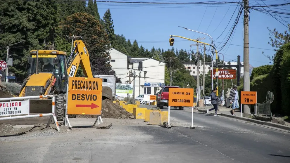 Hasta las 16 habrá cortes intermitentes en avenida Bustillo