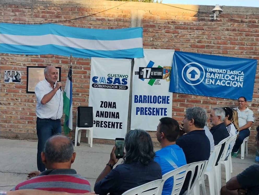 Casas lanzó su candidatura y ya son cuatro los que compiten por la gobernación
