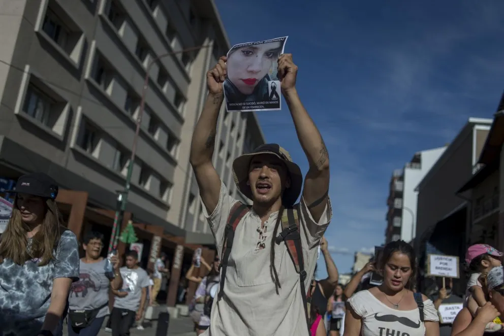 Con una marcha, pidieron justicia por Brenda Díaz