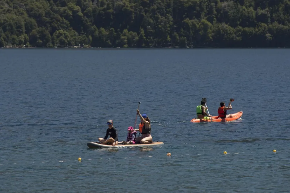 Prevenir y hacer caso a las recomendaciones minimiza los accidentes en lagos. Foto: Marcelo Martínez 