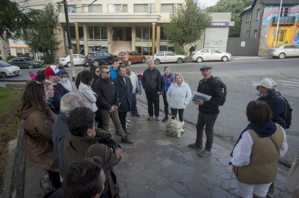 Caminatas históricas: el túnel del tiempo de Bariloche