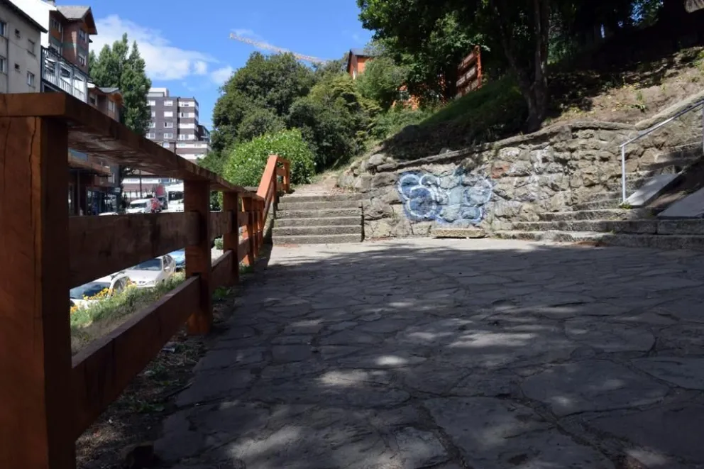 Qué se hizo hasta ahora en la remodelación de las escaleras céntricas