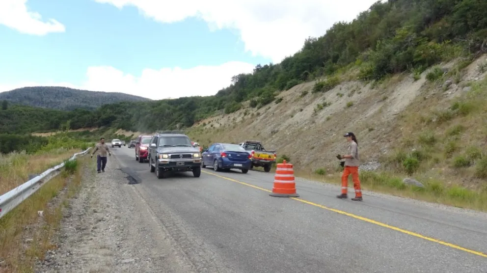 Realizan tareas de reparación sobre la ruta nacional 40 