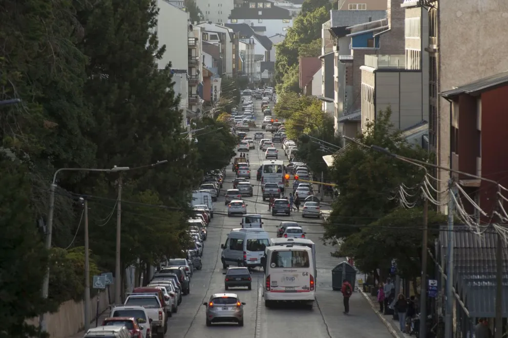 Consejos necesarios para evitar accidentes viales durante las fiestas de Navidad, Año Nuevo y temporada alta de verano. Foto: Ilustrativa, Marcelo Martínez.