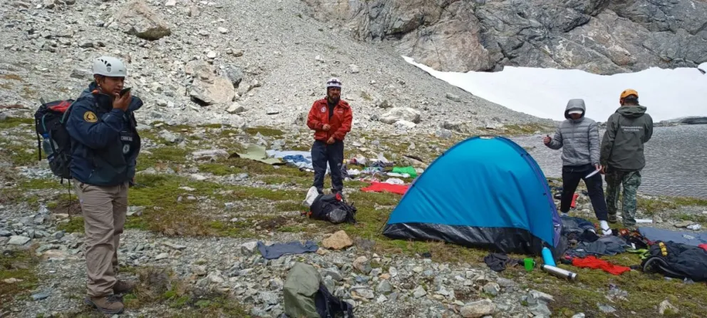 Rescataron a cinco ciudadanos israelitas en el Cerro Navidad
