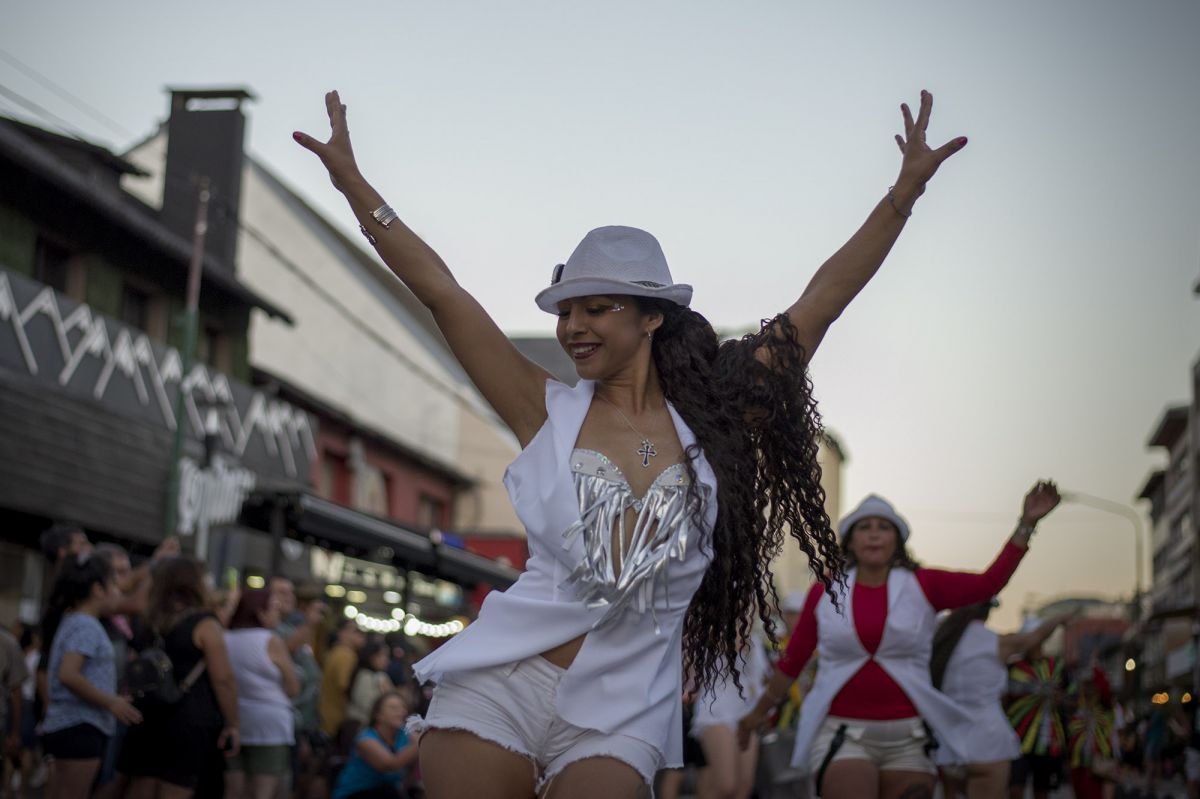 El Carnaval ya se siente en las calles barilochenses 