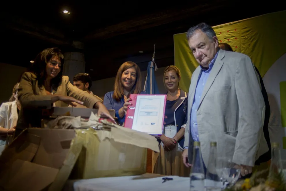 Presentaron la oferta para ampliar el conector cloacal de la UNRN en Bariloche