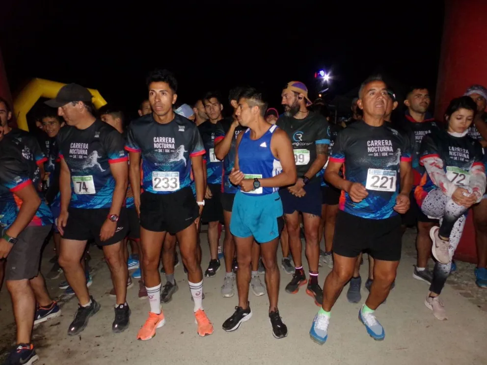 Natalia Yero y Sergio Calfín ganaron los 10K de la Corrida Nocturna