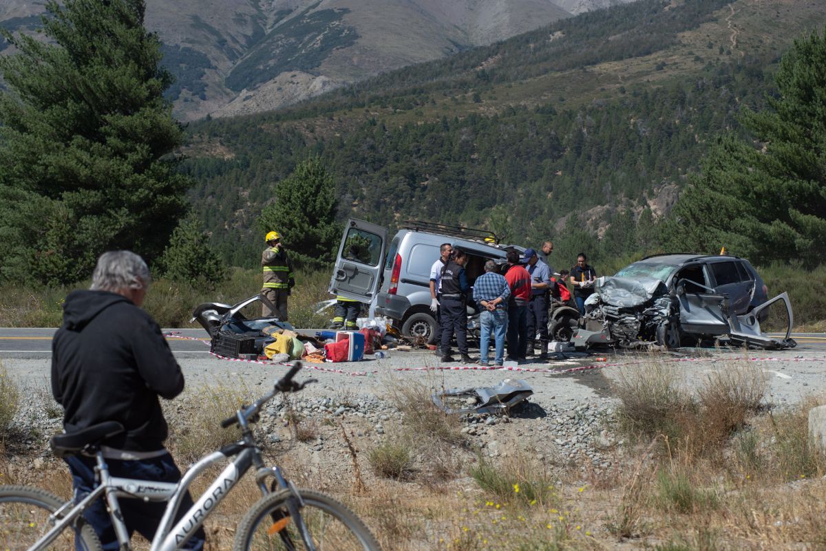 Murieron Dos Personas En Un Grave Choque Frontal En Ruta 40 Anb Agencia De Noticias 7934