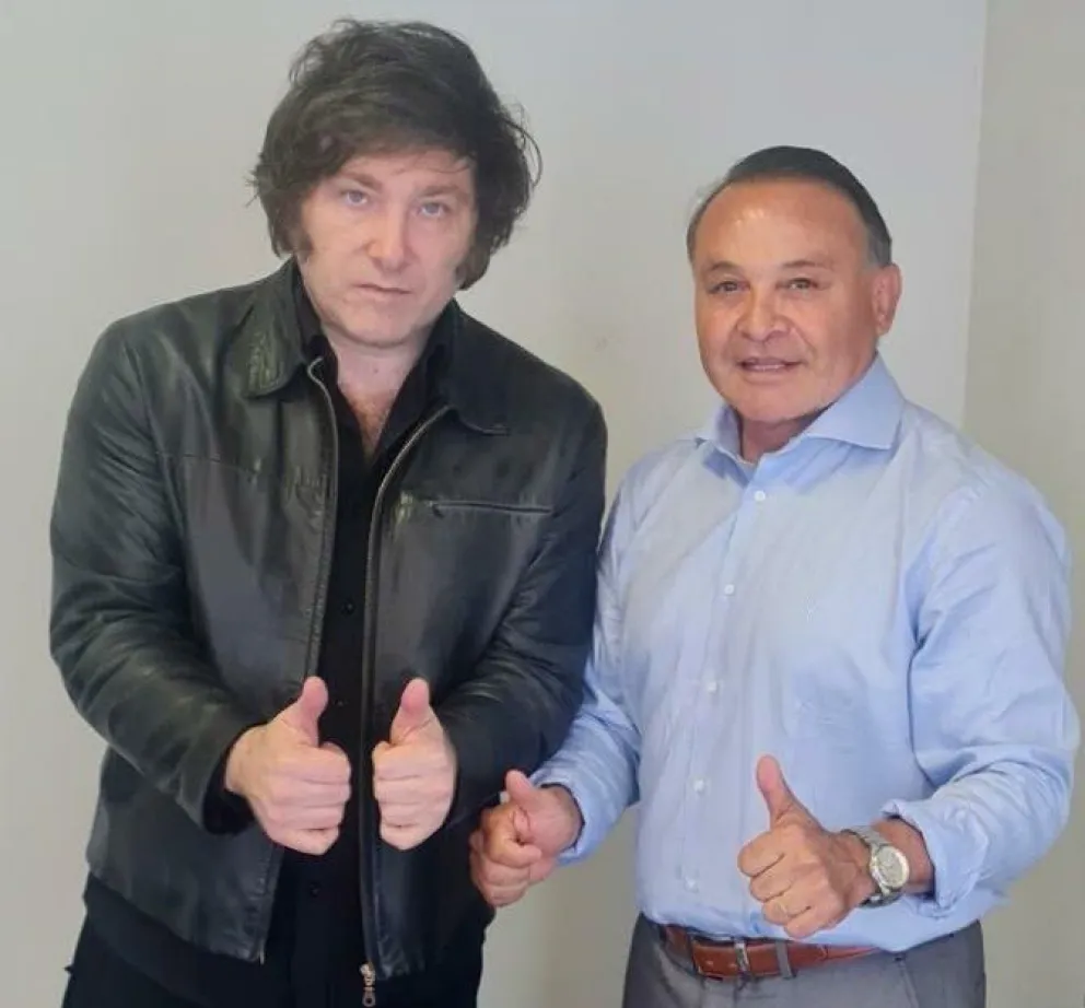 Milei llega a Bariloche para apoyar la candidatura a gobernador de Ariel Rivero