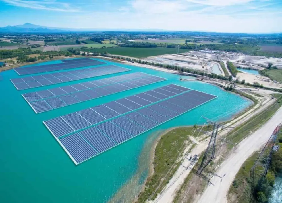 Nueva tecnología solar flotante