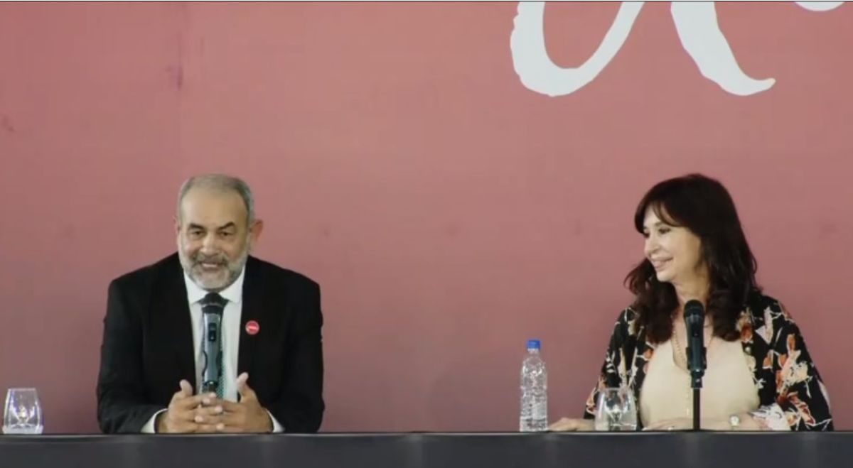Cristina Kirchner recibió un doctorado y brindó una conferencia en Río Negro