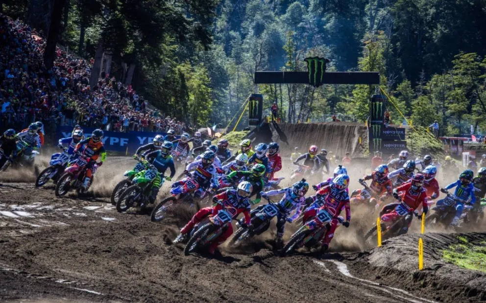 En Villa La Angostura, el Mundial vivió un sábado de fiesta