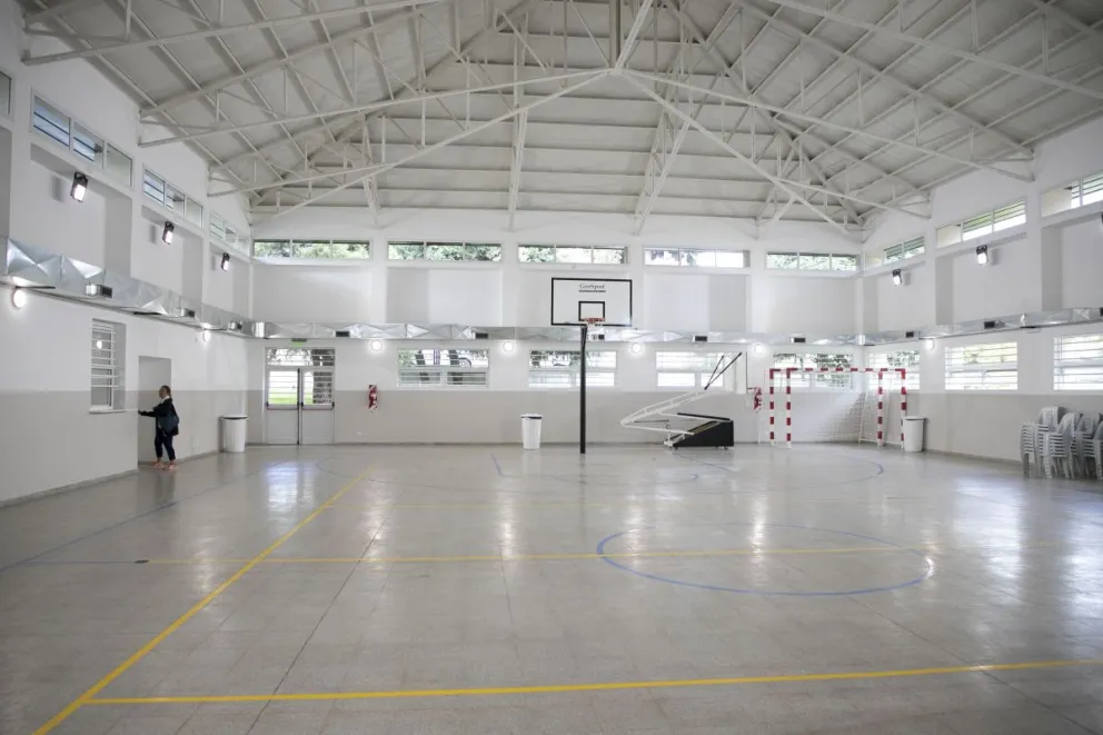 La escuela Ángel Gallardo finalmente tiene un SUM propio