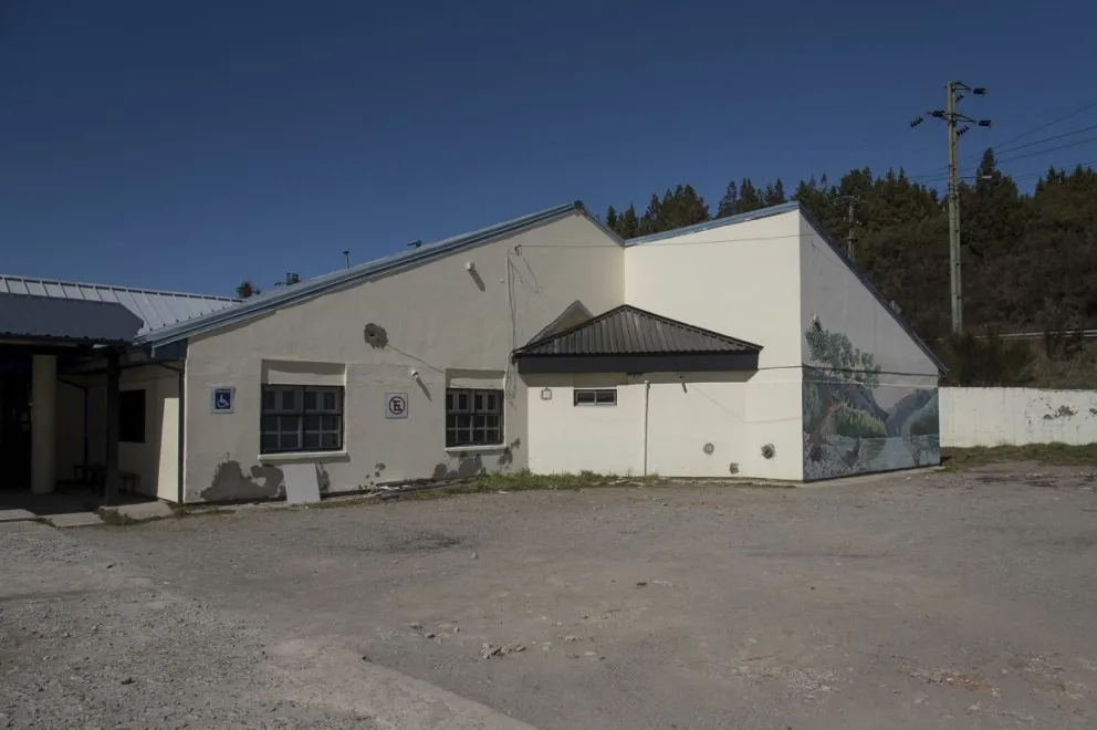 La mujer junto al niño acudieron de inmediato a la escuela. Foto ilustrativa: Marcelo Martínez
