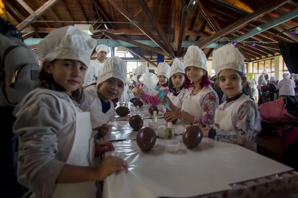 Chocolatero por un Día se realizará durante los días 14, 15 y 16 de abril, el Puerto San Carlos. Foto: Archivo Marcelo Martínez.