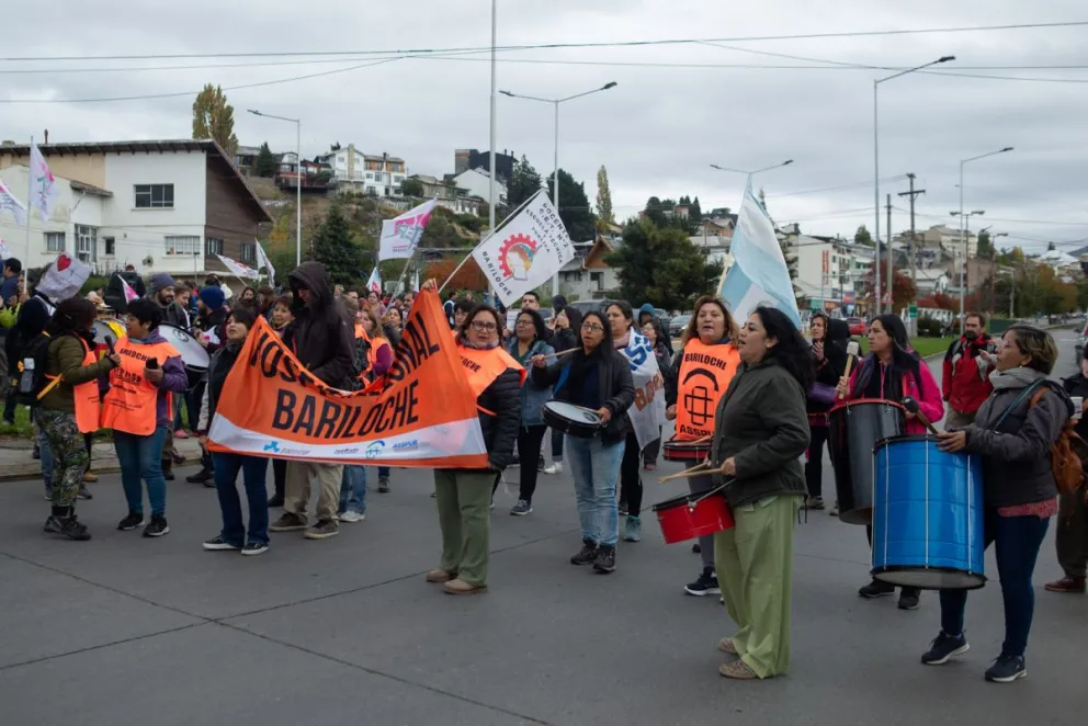En Bariloche el reclamo se centralizará en el Hospital Zonal "Ramón Carrillo". Foto archivo: Marcelo Martínez