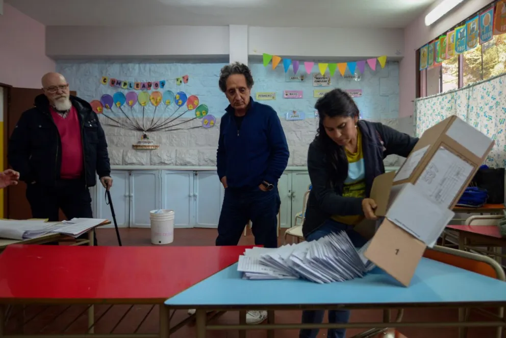 Cerró la jornada electoral y en Bariloche votó un 60% de la población