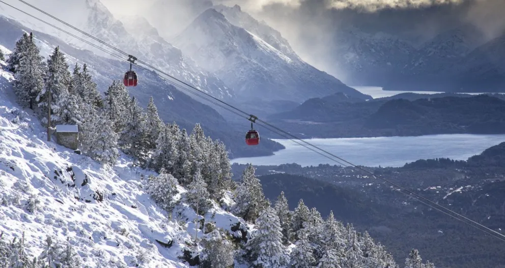 El teleférico Cerro Otto reabrió sus puertas