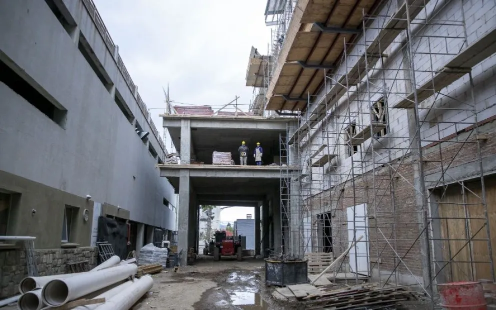 La Gobernadora visitó la obra del Hospital Zonal