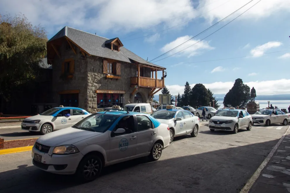 Taxistas reclamaron en rechazo a la llegada de Uber
