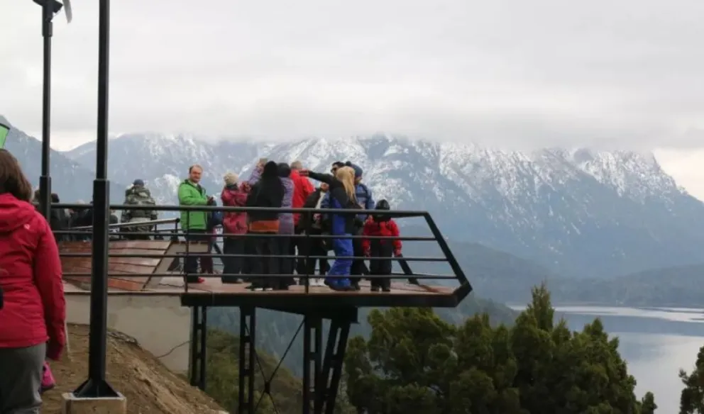 Aseguran que restaurarán el mirador de Punto Panorámico