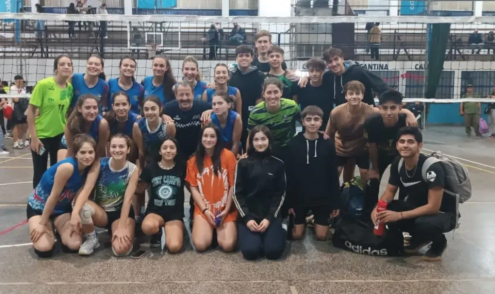 En Sub18, las chicas festejaron un muy buen título en Valle Medio