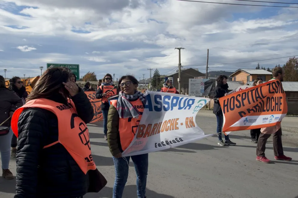 El reclamo se hizo apenas transcurridas horas de percibir sus salarios. Foto ilustrativo: Marcelo Martínez