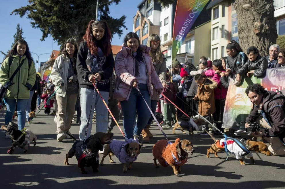 Así fue el desfile por el 121º aniversario de Bariloche