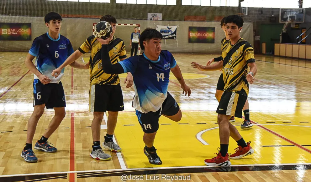 El Nacional de Cadetes A ingresó en la etapa de definiciones