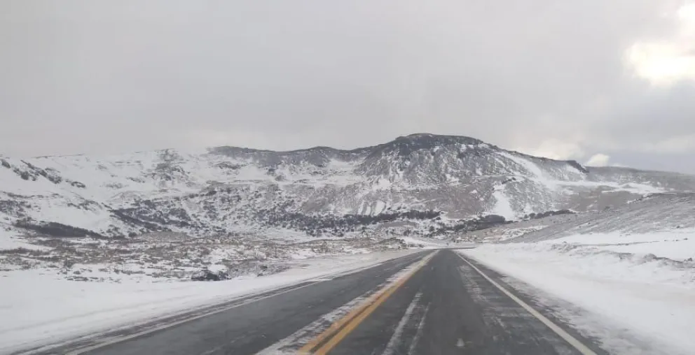 Continúa la alerta por nevadas en la región 
